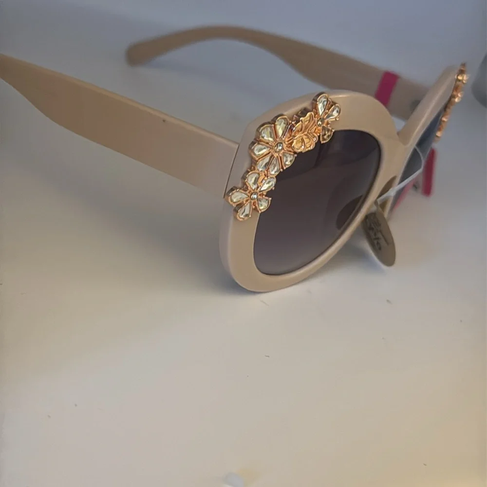 Betsey Johnson Pink Round Floral Embellished Sunglasses - Picture 10 of 11